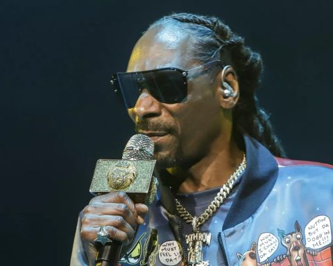 Snoop Dogg Calls Out NFL Owners for Staying Silent on Racism