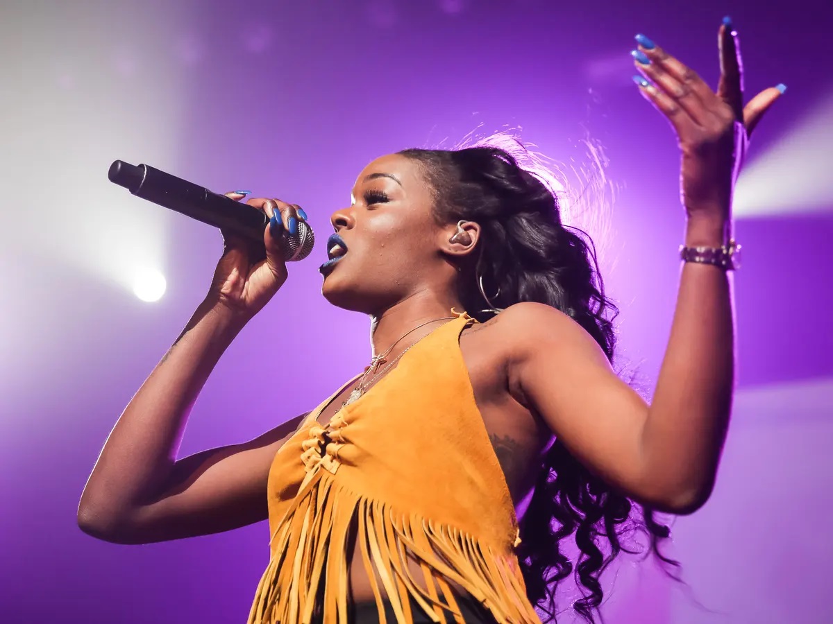 Azealia Banks Has Fans Concerned With Suicidal Thoughts