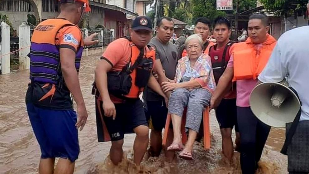 Rain And Floods In Philippines Leave 32 Dead And Others Missing