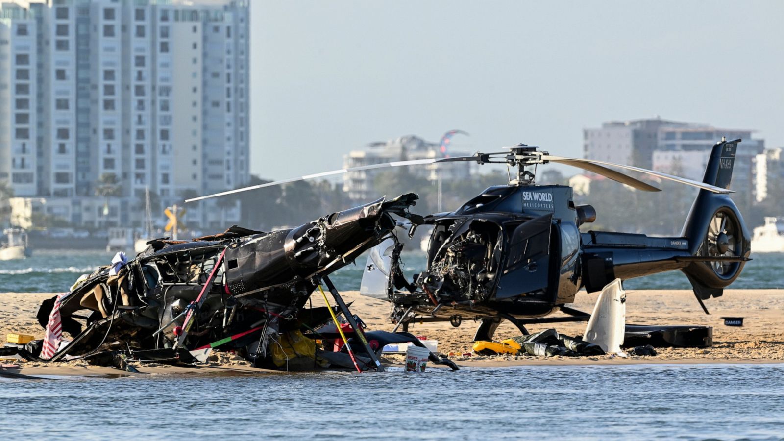 4 People Dead & 3 Critically Injured As Two Helicopters Collide Over Australian Beach